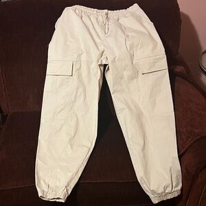 New Balance Women’s Off-White Cargo Pants